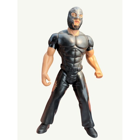 WWE Wrestling 2005 Rey Mysterio Action Figure By JAKKS Pacific - Picture 1 of 15